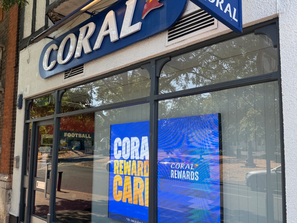 Coral, Esher