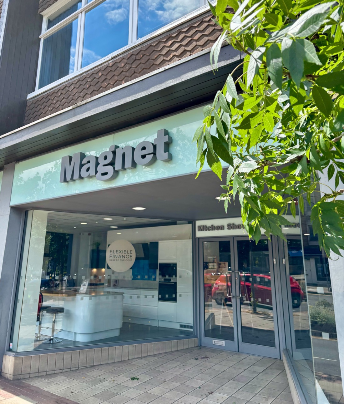 Magnet Kitchens, Esher