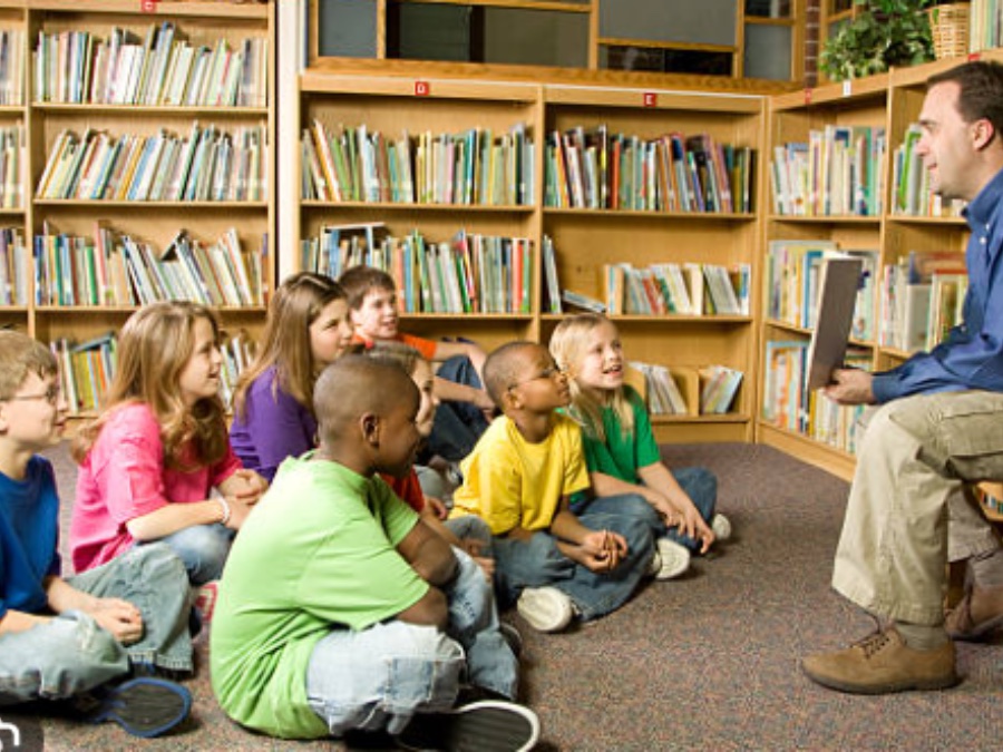Storytime (under 5s), Esher Library